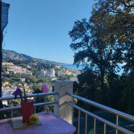 Chalet Mini Nature Proche A *